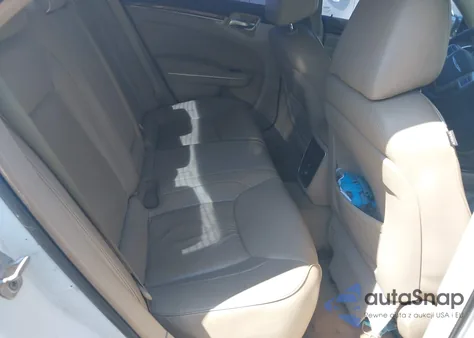 2011 Chrysler 300C z USA, uszkodzony, nr VIN 2C3CA6CT6BH592462